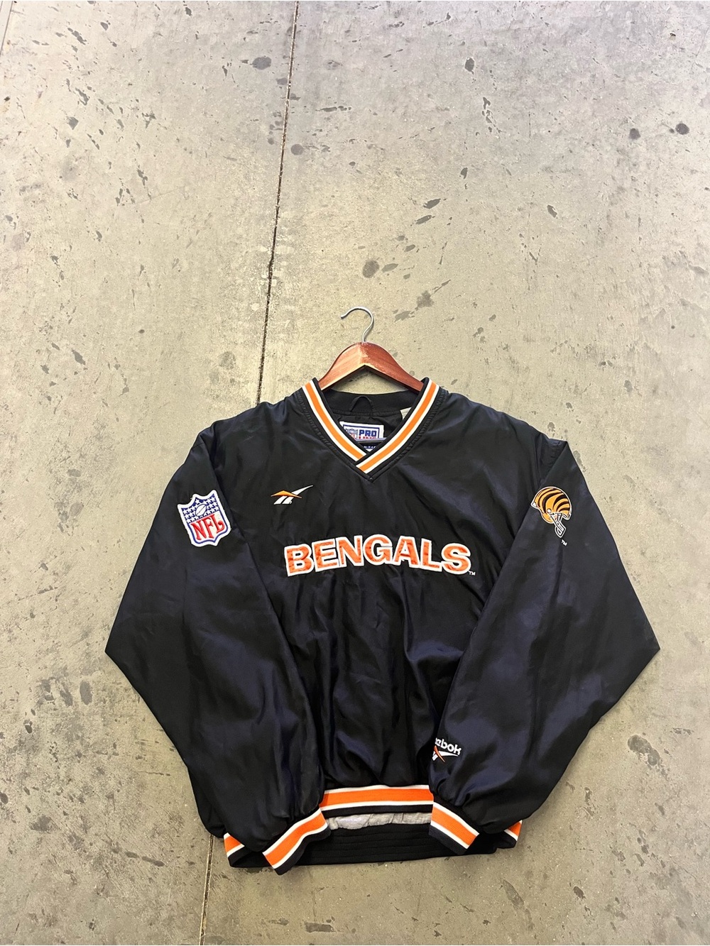 Vintage Reebok Cincinnati Bengals NFL black windbreaker jacket